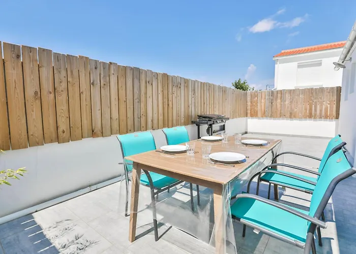 La Tranquilite Bleue - Maison Avec Et Parking Cloture *