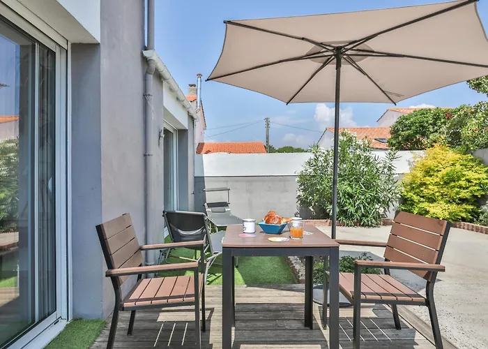 La Tranquilite Bleue - Maison Avec Et Parking Cloture *