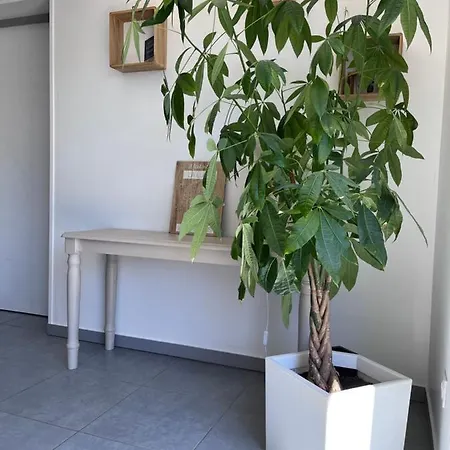 La Tranquilite Bleue - Maison Avec Parking Cloture Holiday home *